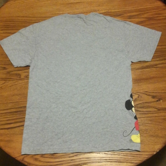 Walt Disney ✨ World 🌎 Shirt Pluto Goofy Mickey Mouse Chip N Dale 🐿️ 🍿 Medium - Picture 8 of 12